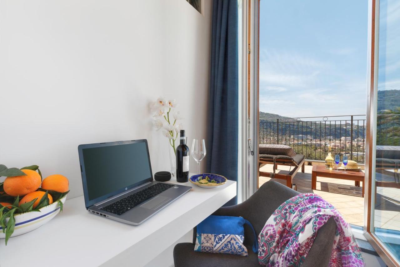 Eterea Charming Suites Sorrento Luaran gambar