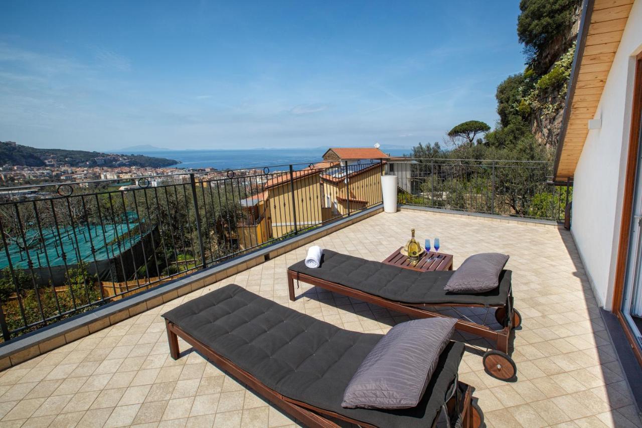 Eterea Charming Suites Sorrento Luaran gambar