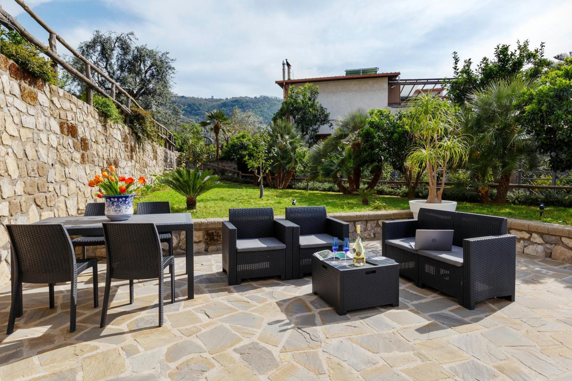 Eterea Charming Suites Sorrento Luaran gambar